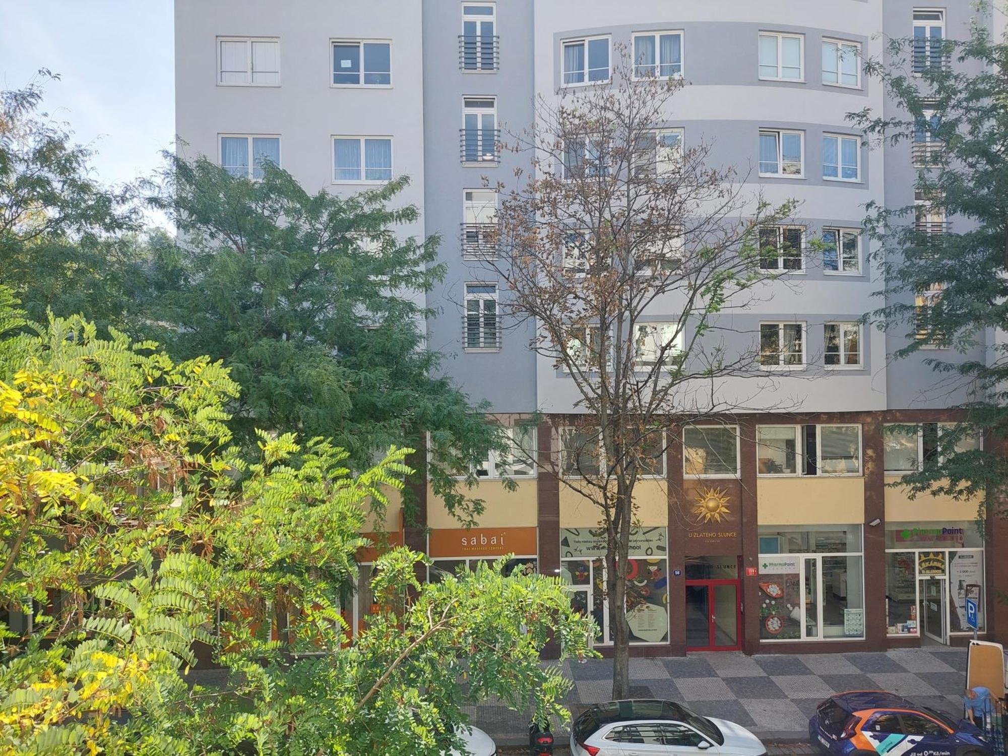 Luxury & Air-Conditioned Osko Apartment Near The City Center — Photos 1